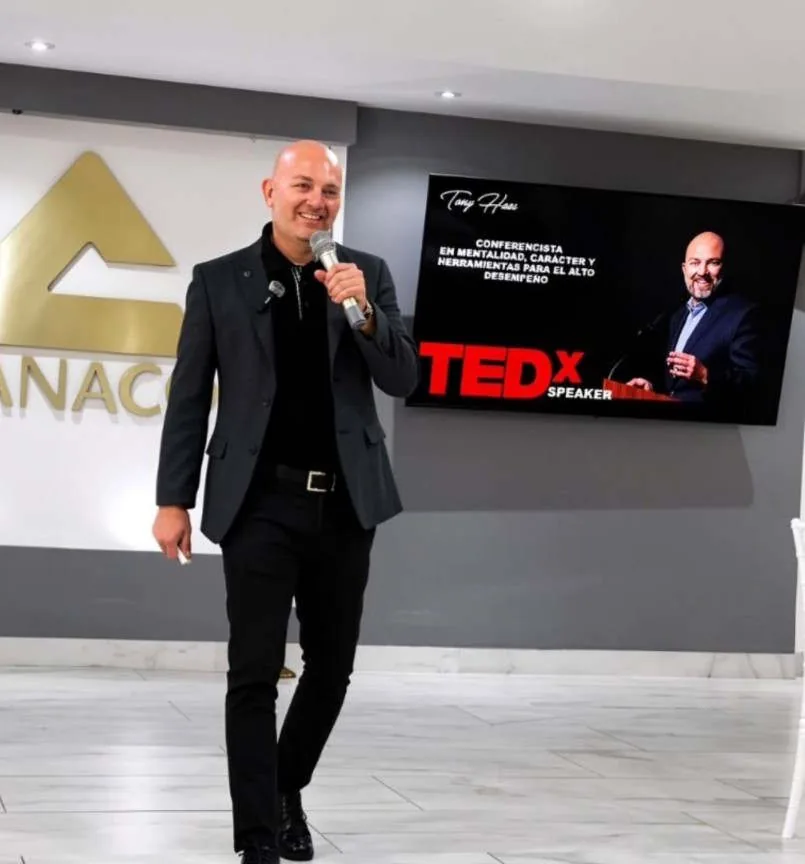 Audiencia durante una conferencia de Tony Haas